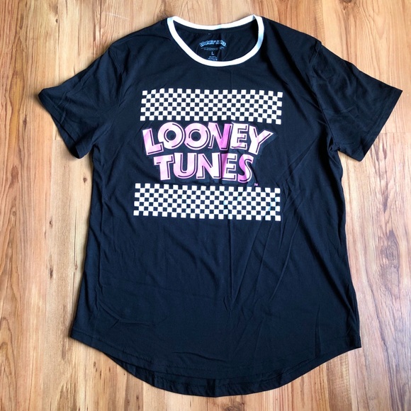 NEW LOONEY TUNES Tee Short Sleeve Black Large Women’s NWOT - Picture 1 of 14